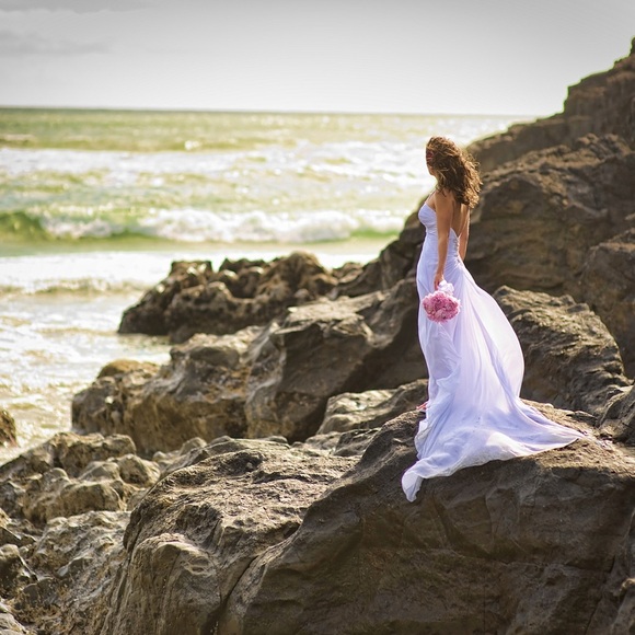 Maggie Sottero Reese wedding dress - Picture 2 of 16